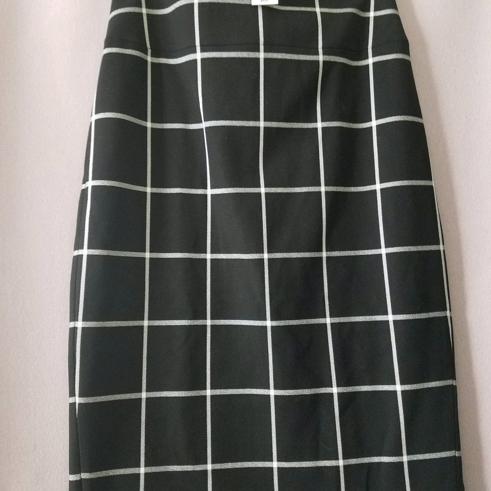 Express Pencil skirt with slit in back